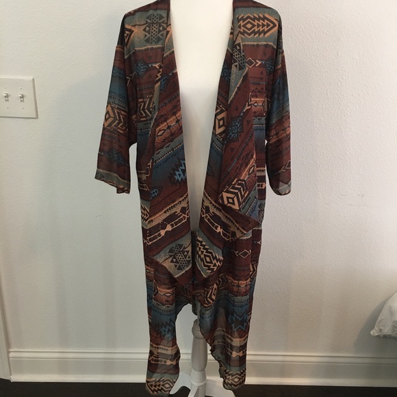 LuLaRoe Tops - Lularoe Shirley Kimino
